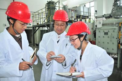 楊斌教授帶領(lǐng)的冶金工程教師團(tuán)隊(duì)入選全國高校黃大年式教師團(tuán)隊(duì)